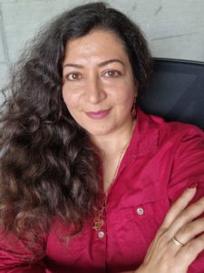 Photograph of Farzaneh Fadaei-Tirani.